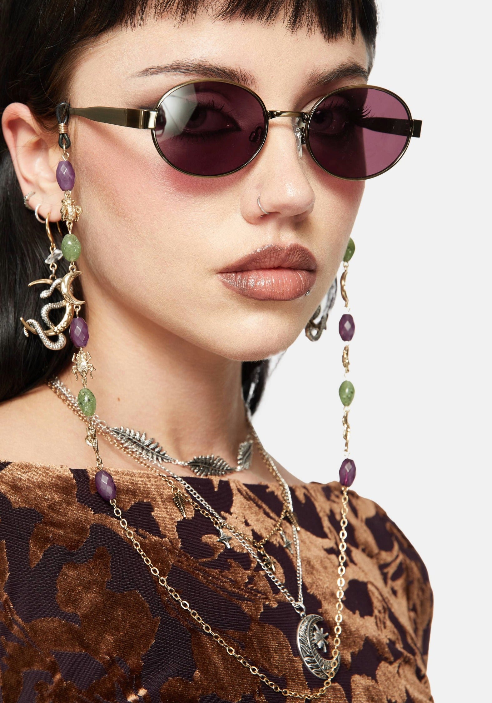 AC3341_WHIMSIGOTHBEADANDCHARMCHAINSUNGLASSES_1crop