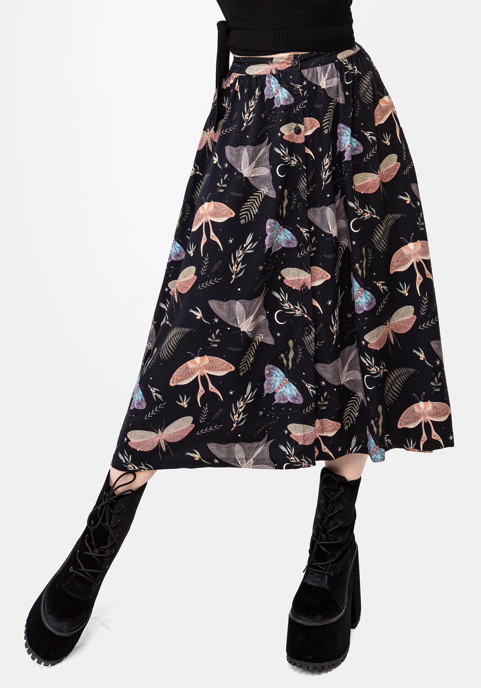 AW24M965_NIGHTMOTH-BUTTON-UP-MIDI-SKIRT_003-CROP
