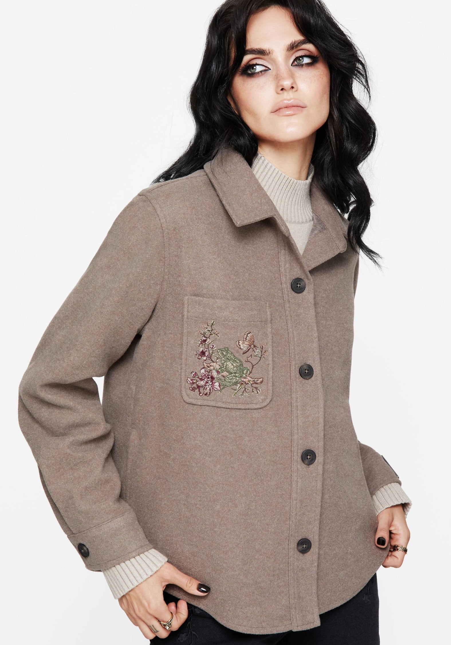 AW25OW1809_CORDELIAFLORALEMBROIDEREDPOCKETFRONTSHACKET8207crop