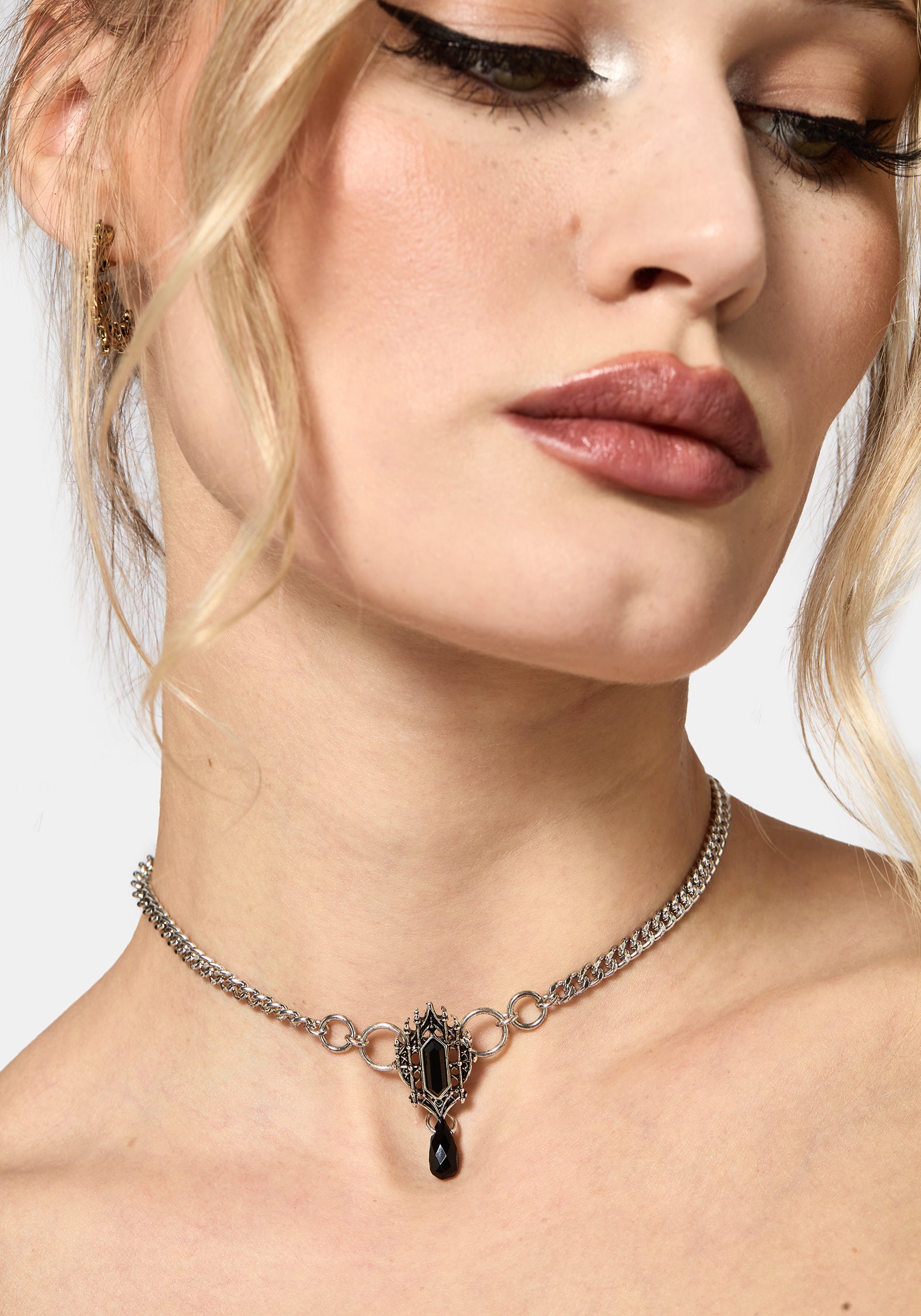 JE4792_CATHEDRALGOTHICCHUNKYCHAINCHOKER_231