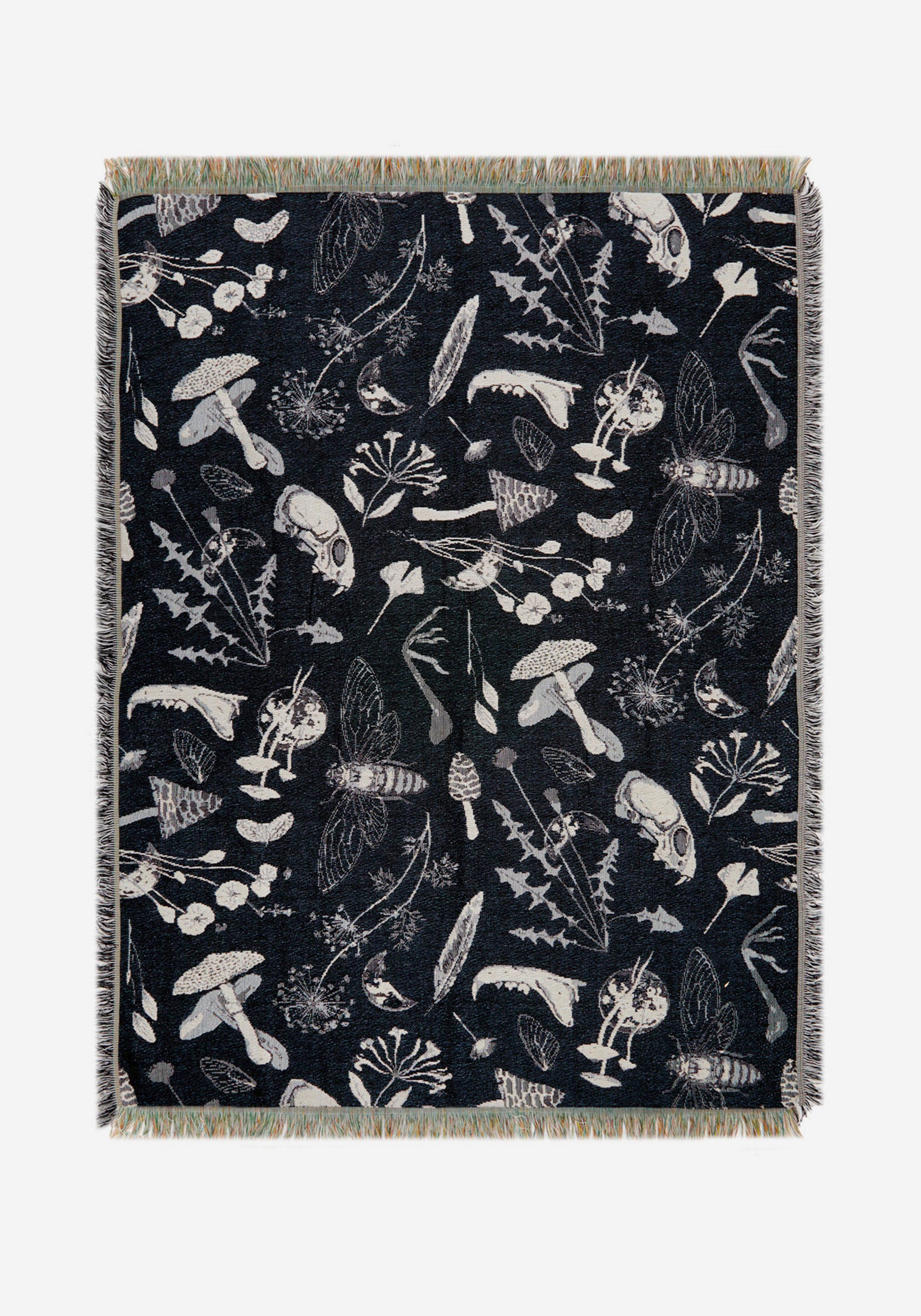 TR02-EARTH-MAGIC-WOVEN-BLANKET_e1-EDIT1